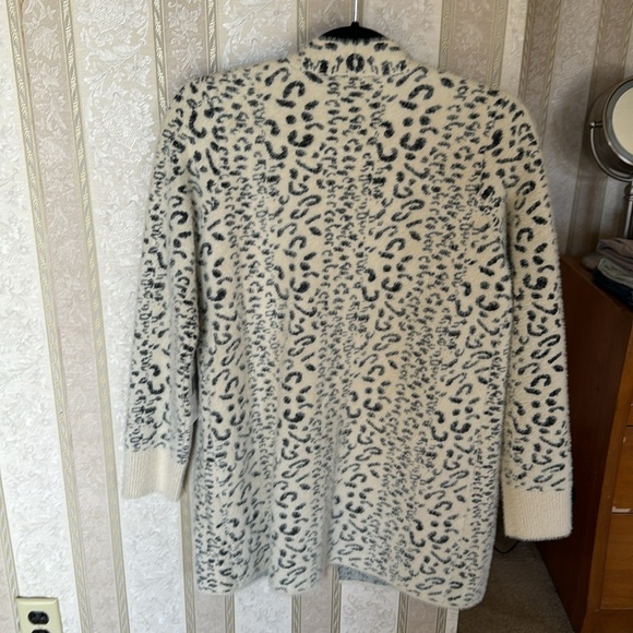 Evolution Cardigan NEW - Picture 4 of 4